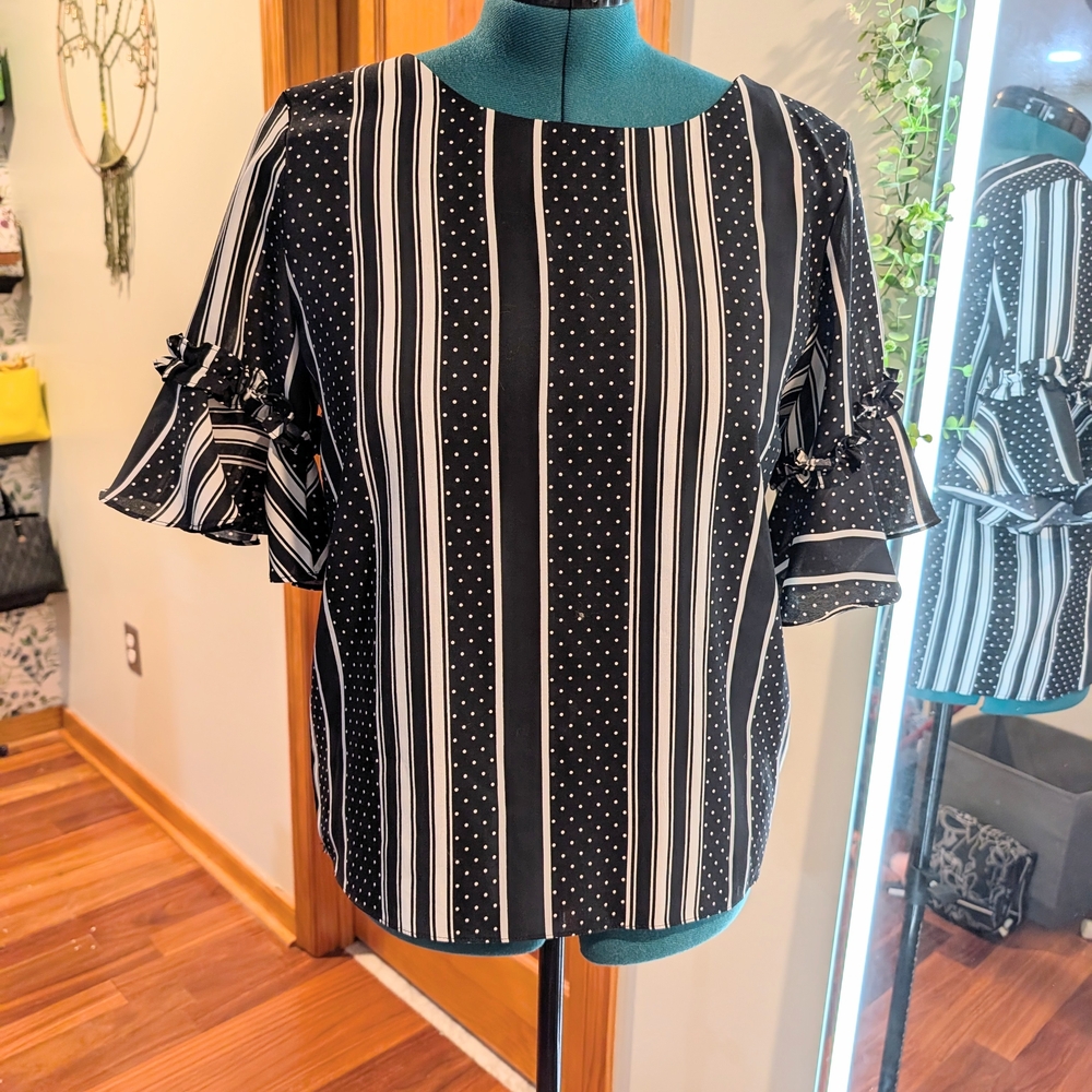 Black and White Striped Women's Top